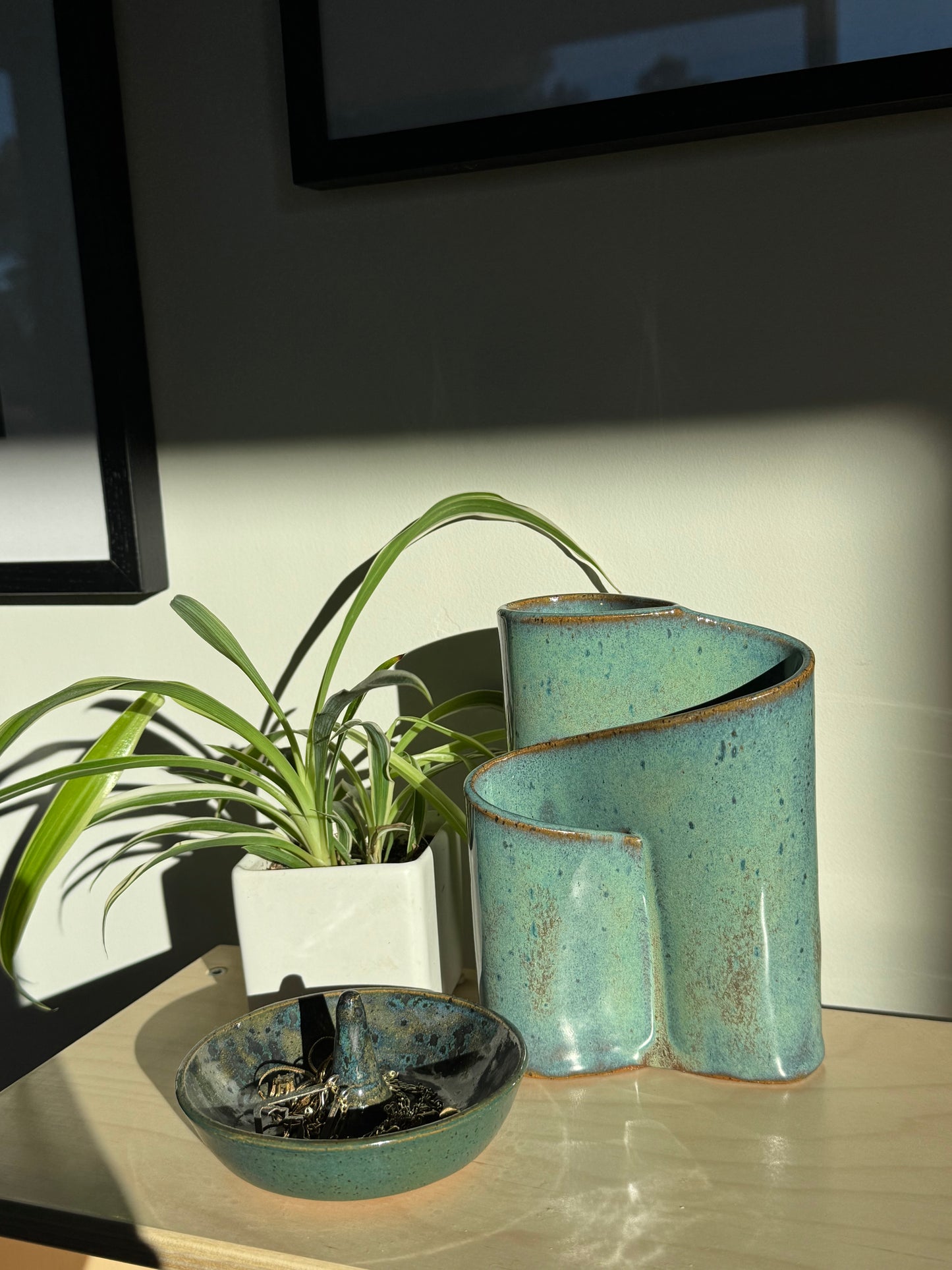 Smooth Ribbon Vase #1